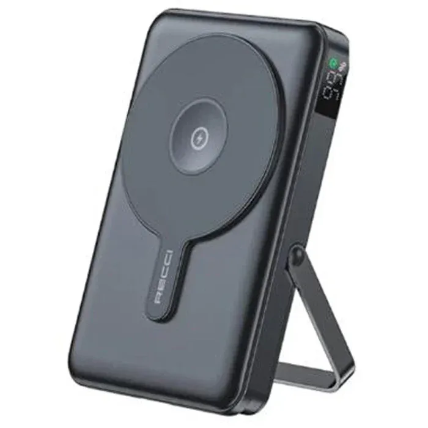 Recci powerbank with attached cables