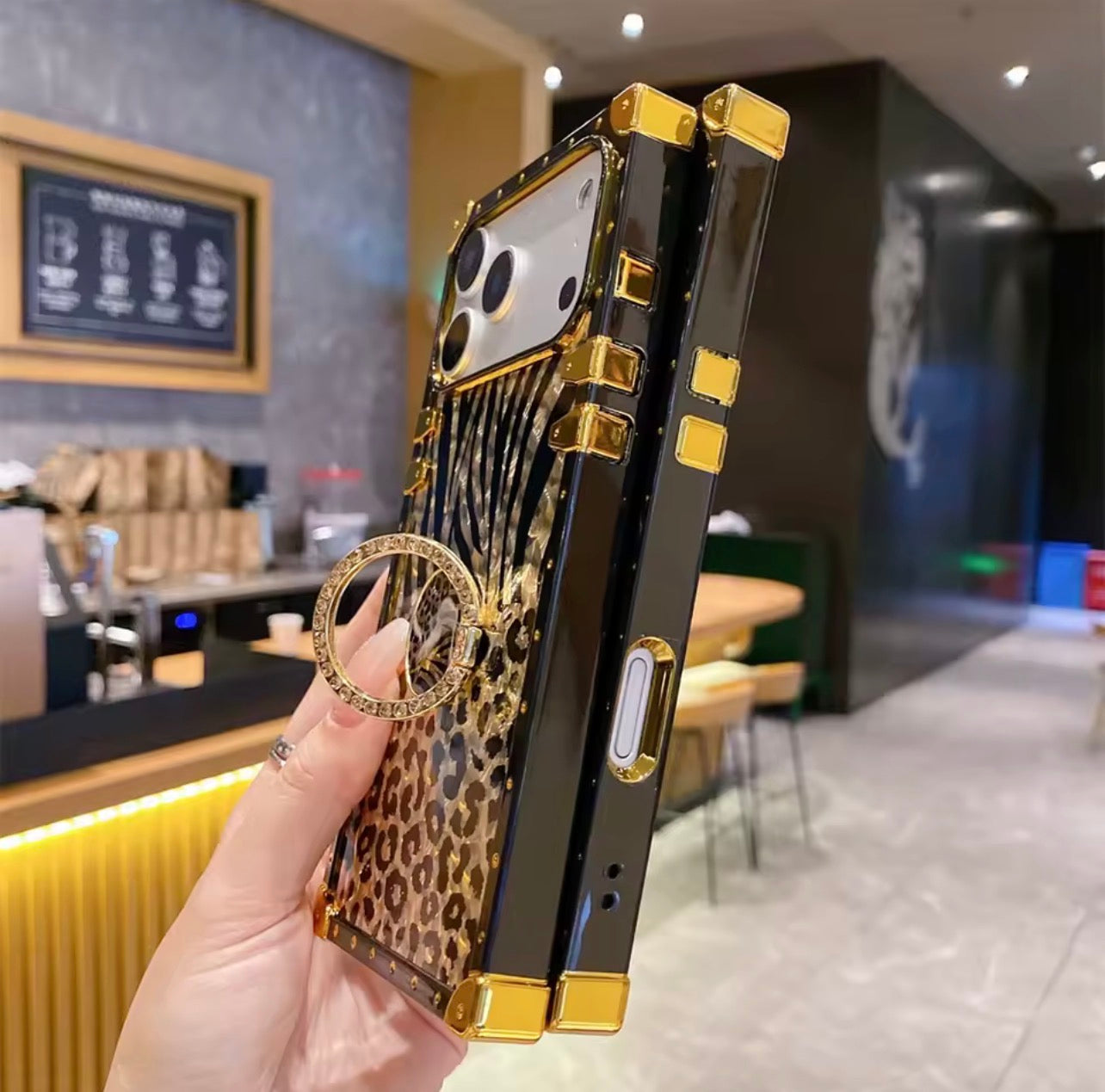 Leopard Case with ring