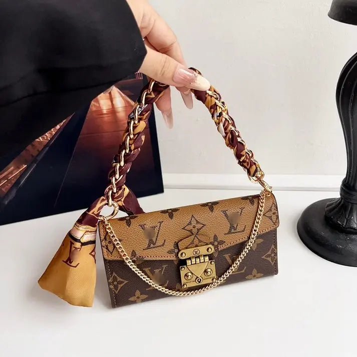 New cover wallet case with chain Cover Shop